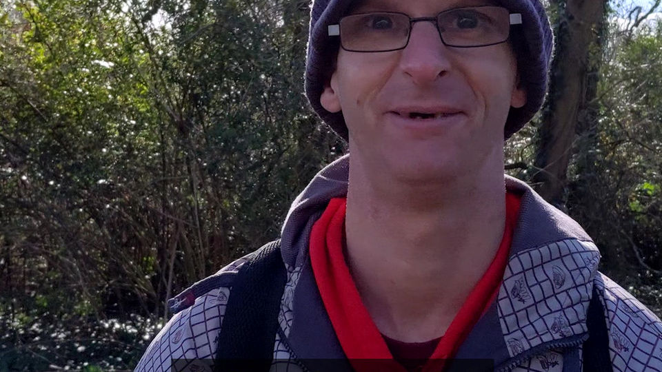 Treasure-hunting Bombfinder in Southampton Park